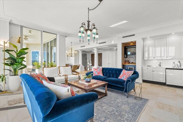 1300 BENJAMIN FRANKLIN DRIVE 501, Sarasota, FL 34236