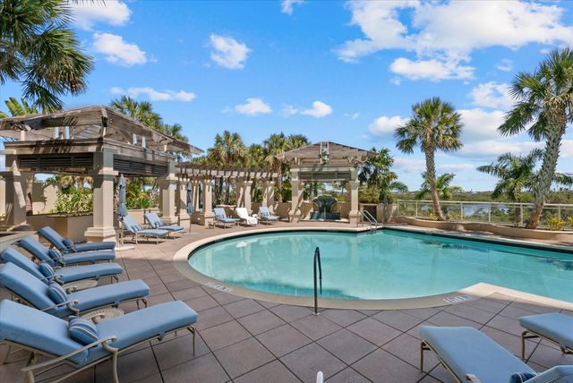 1300 BENJAMIN FRANKLIN DRIVE 501, Sarasota, FL 34236