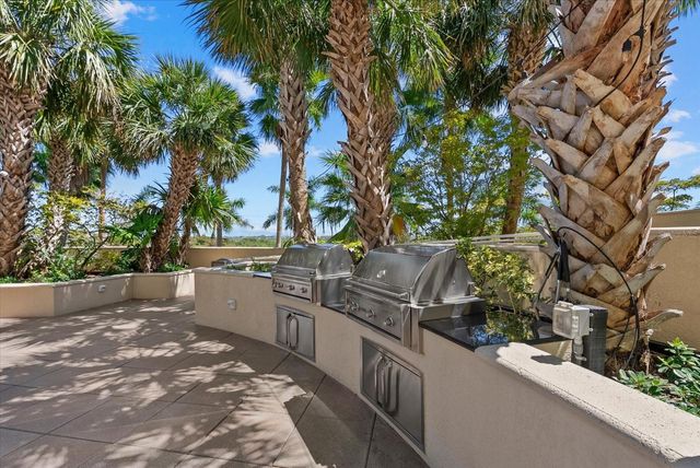 1300 BENJAMIN FRANKLIN DRIVE 501, Sarasota, FL 34236