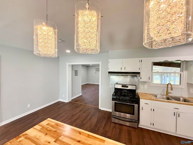 3706 S Westdale Court SW, Huntsville, AL 35805