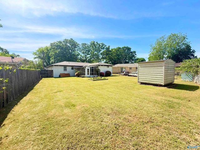 3706 S Westdale Court SW, Huntsville, AL 35805