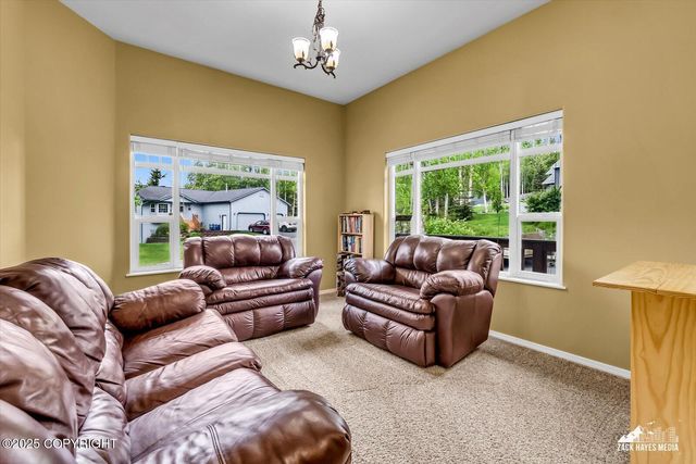 19823 N Mitkof Loop, Eagle River, AK 99577