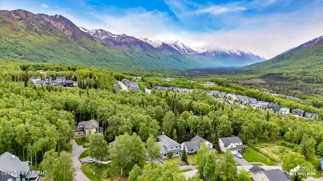 19823 N Mitkof Loop, Eagle River, AK 99577