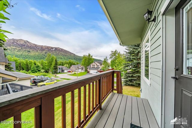 19823 N Mitkof Loop, Eagle River, AK 99577