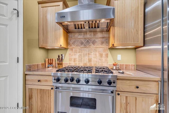 19823 N Mitkof Loop, Eagle River, AK 99577