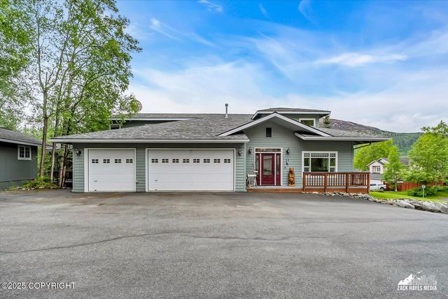 19823 N Mitkof Loop, Eagle River, AK 99577