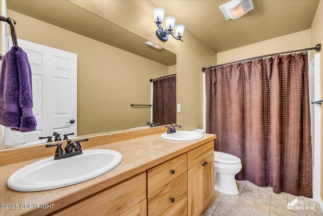 19823 N Mitkof Loop, Eagle River, AK 99577