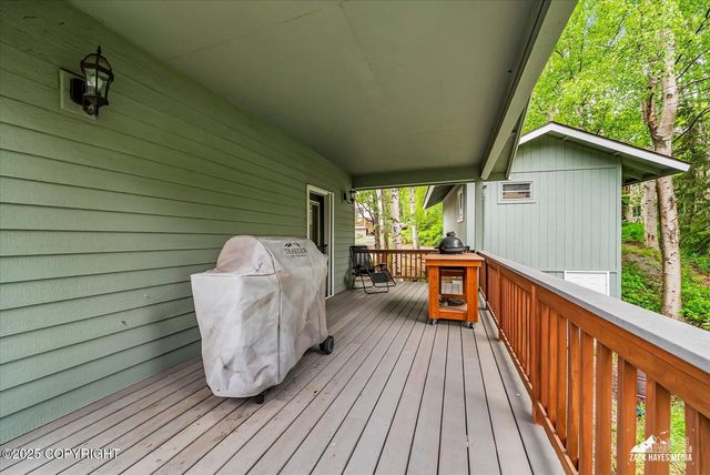 19823 N Mitkof Loop, Eagle River, AK 99577