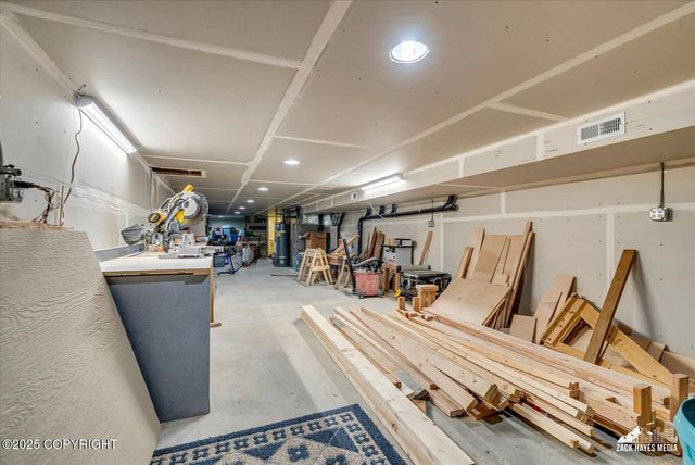 19823 N Mitkof Loop, Eagle River, AK 99577