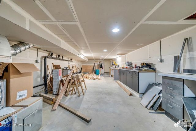 19823 N Mitkof Loop, Eagle River, AK 99577