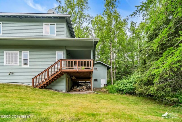 19823 N Mitkof Loop, Eagle River, AK 99577