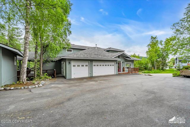 19823 N Mitkof Loop, Eagle River, AK 99577