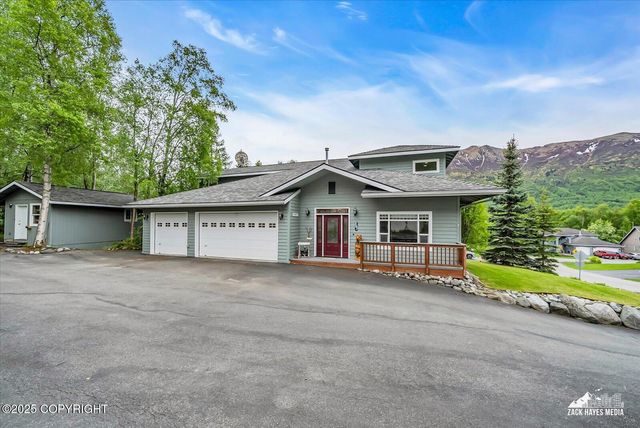 19823 N Mitkof Loop, Eagle River, AK 99577