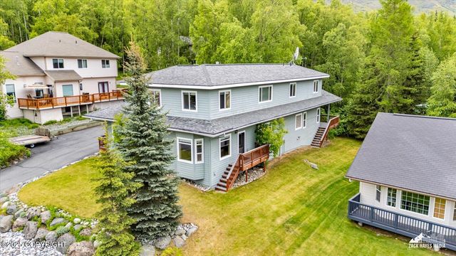 19823 N Mitkof Loop, Eagle River, AK 99577