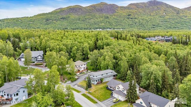 19823 N Mitkof Loop, Eagle River, AK 99577