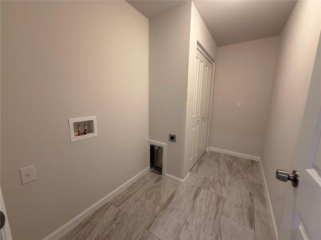 2100 HILTON STREET, Port Charlotte, FL 33948