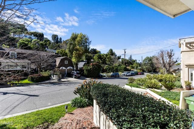 3826 Dixie Canyon Avenue, Sherman Oaks, CA 91423