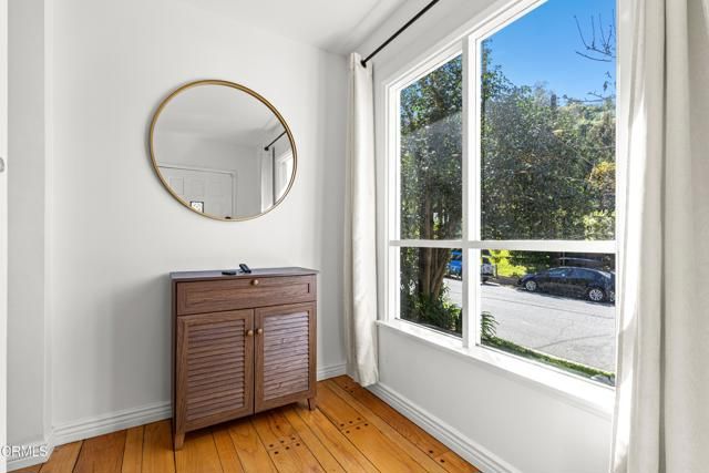 3826 Dixie Canyon Avenue, Sherman Oaks, CA 91423