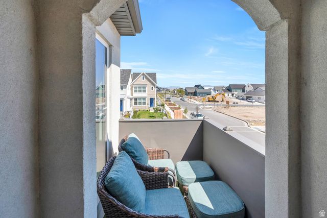 11607 S DORIAN DR, South Jordan, UT 84009