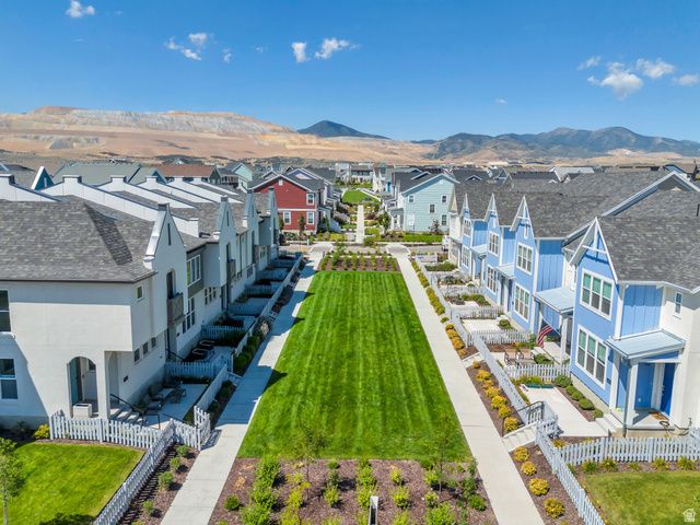 11607 S DORIAN DR, South Jordan, UT 84009