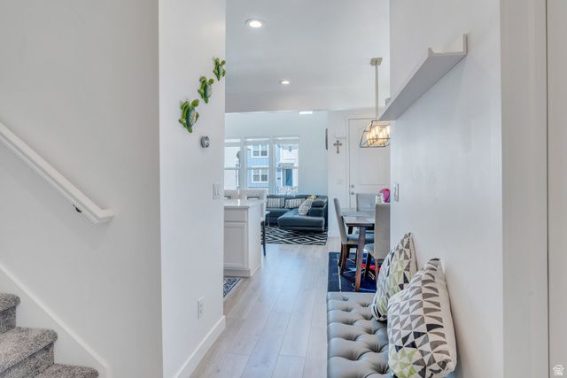 11607 S DORIAN DR, South Jordan, UT 84009