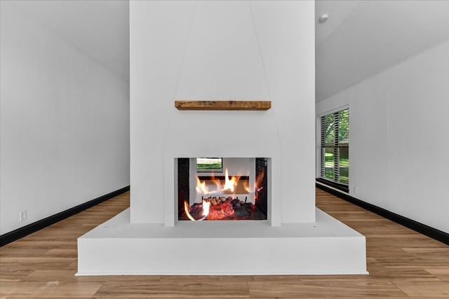 11238 Webb Chapel Court, Dallas, TX 75229