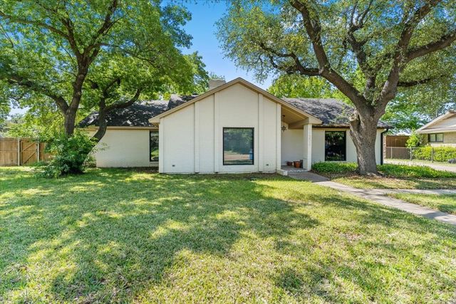 11238 Webb Chapel Court, Dallas, TX 75229