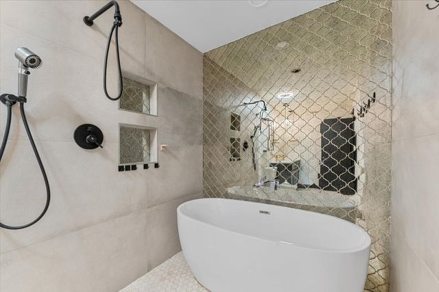 11238 Webb Chapel Court, Dallas, TX 75229