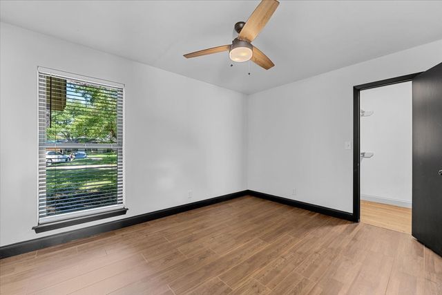 11238 Webb Chapel Court, Dallas, TX 75229