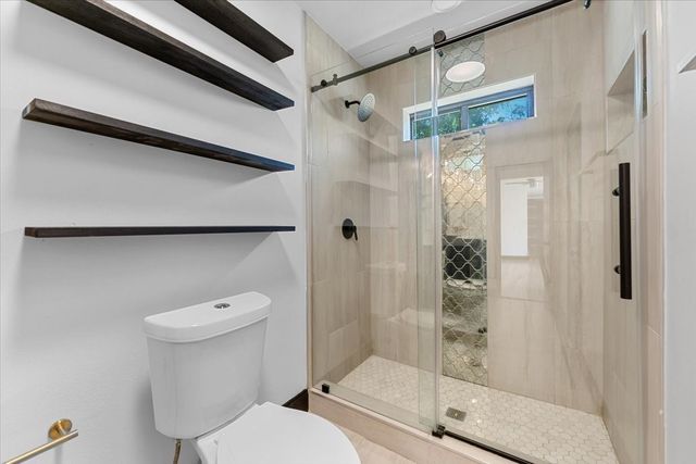 11238 Webb Chapel Court, Dallas, TX 75229