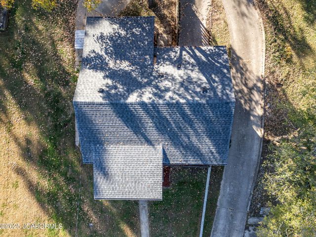 1009 INDIANA AVENUE, Jefferson City, MO 65109