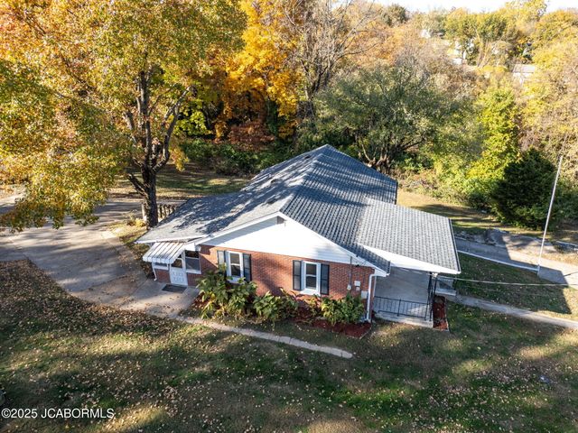 1009 INDIANA AVENUE, Jefferson City, MO 65109