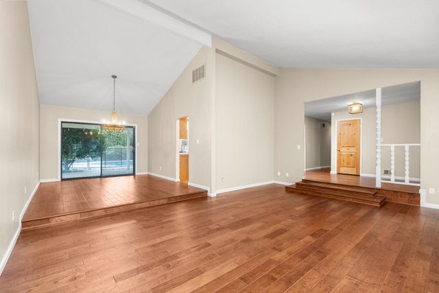 2219 Candlewood Pl, Riverbank, CA 95367