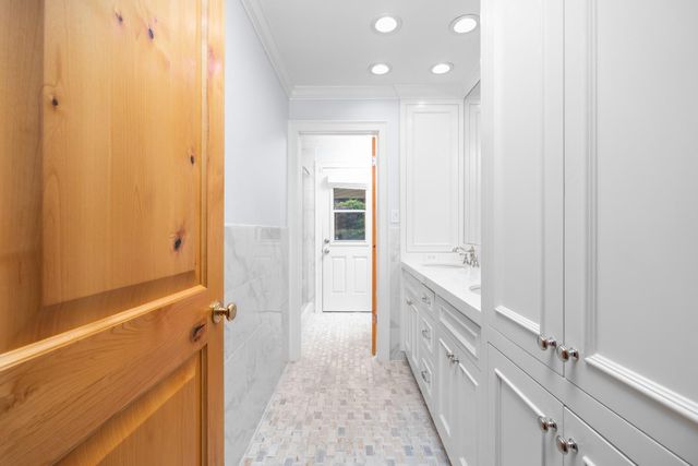 2219 Candlewood Pl, Riverbank, CA 95367