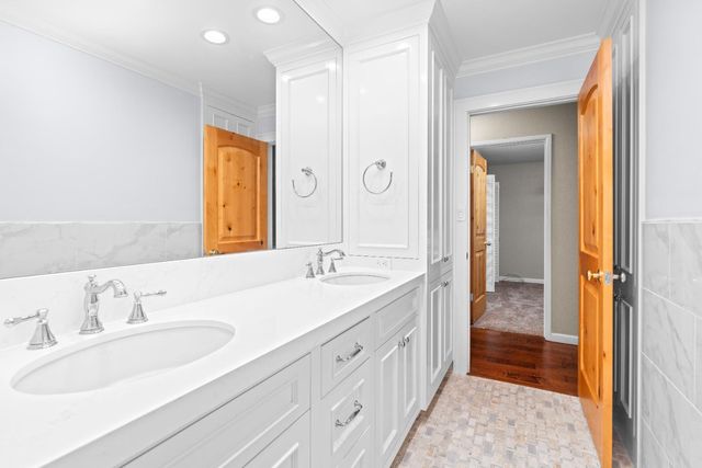 2219 Candlewood Pl, Riverbank, CA 95367