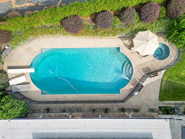 2219 Candlewood Pl, Riverbank, CA 95367