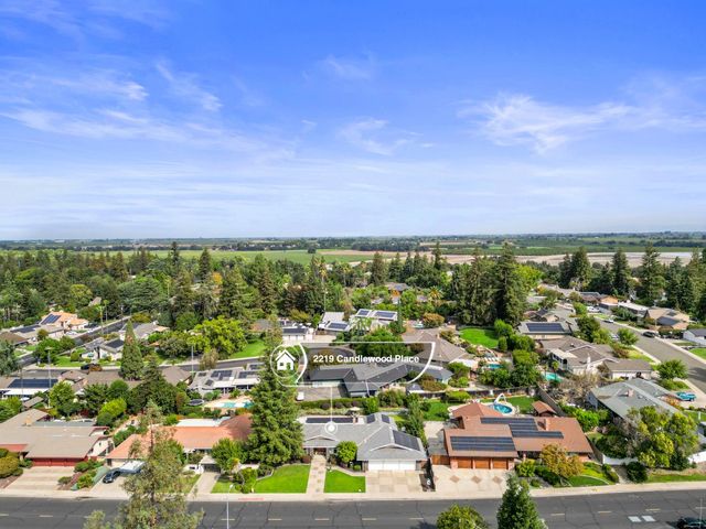 2219 Candlewood Pl, Riverbank, CA 95367