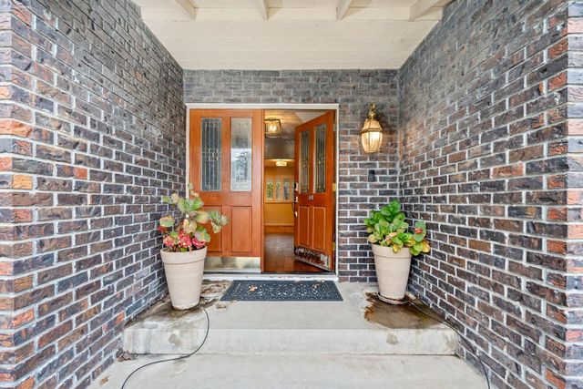 2219 Candlewood Pl, Riverbank, CA 95367