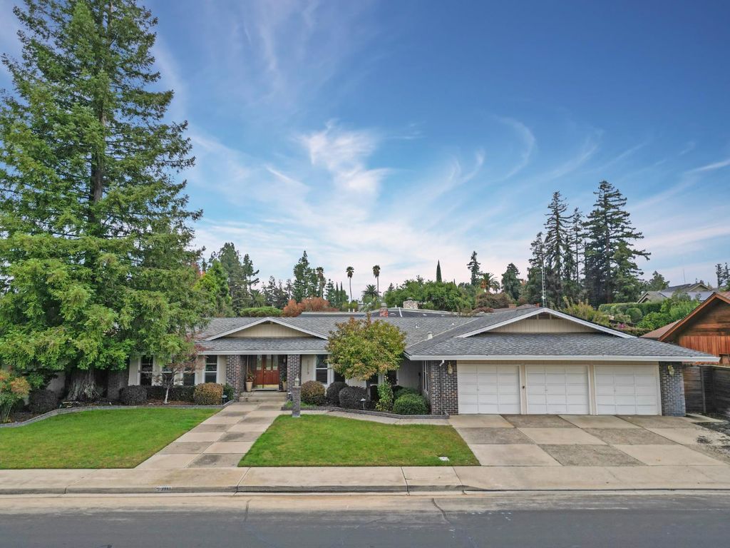 2219 Candlewood Pl, Riverbank, CA 95367