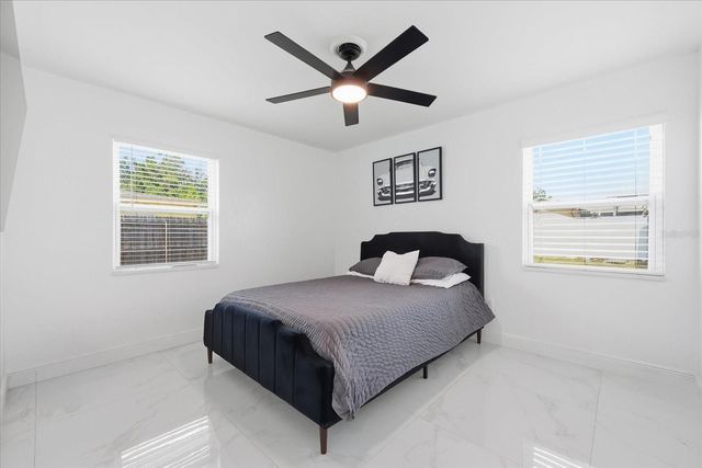 2521 W MINNEHAHA STREET, Tampa, FL 33614