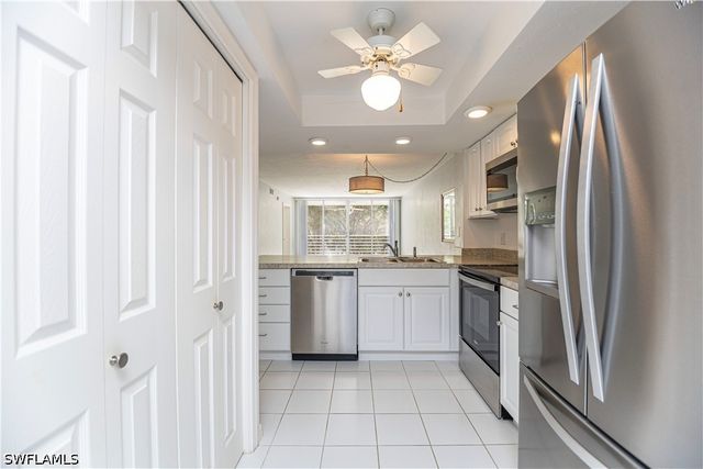 290 Naples Cove DR 2204, Naples, FL 34110