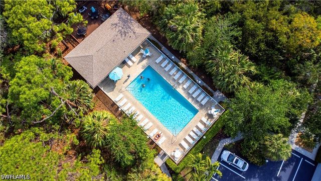 290 Naples Cove DR 2204, Naples, FL 34110