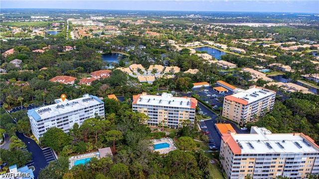 290 Naples Cove DR 2204, Naples, FL 34110
