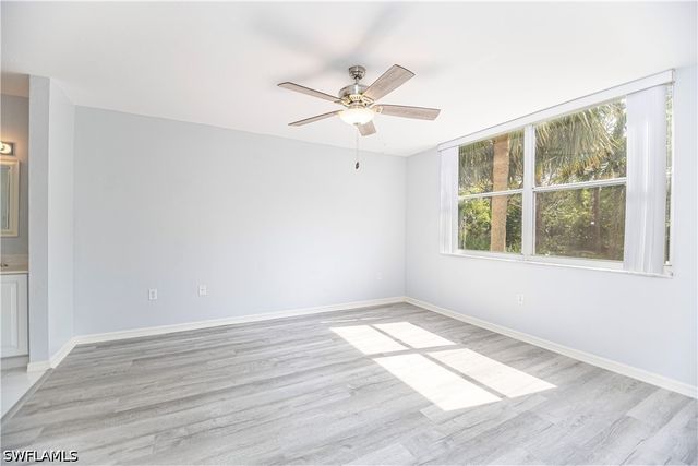 290 Naples Cove DR 2204, Naples, FL 34110