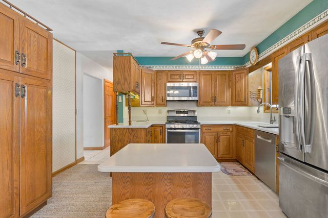 2850 Volquardsen Avenue, Davenport, IA 52804