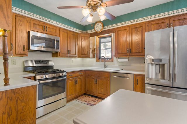 2850 Volquardsen Avenue, Davenport, IA 52804