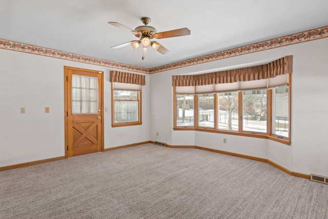 2850 Volquardsen Avenue, Davenport, IA 52804