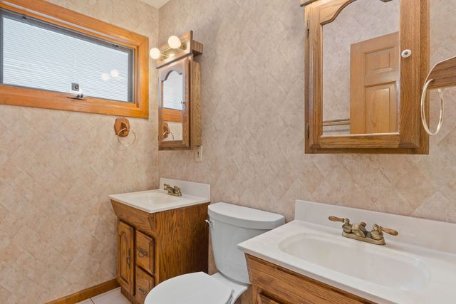 2850 Volquardsen Avenue, Davenport, IA 52804