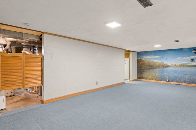 2850 Volquardsen Avenue, Davenport, IA 52804