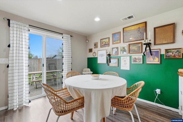 3422 NE Harvest Dr Dr, Mcminnville, OR 97128